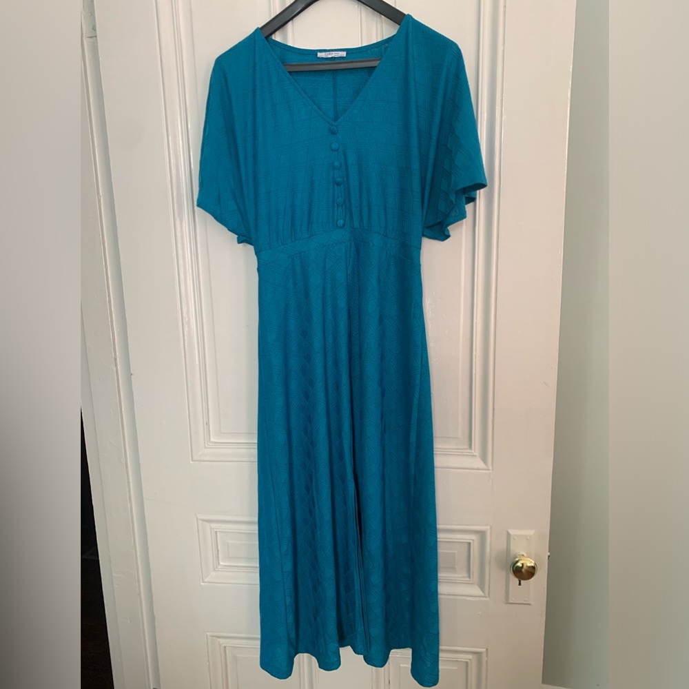Zara Jacquard  Feminine Midi Dress SZ L